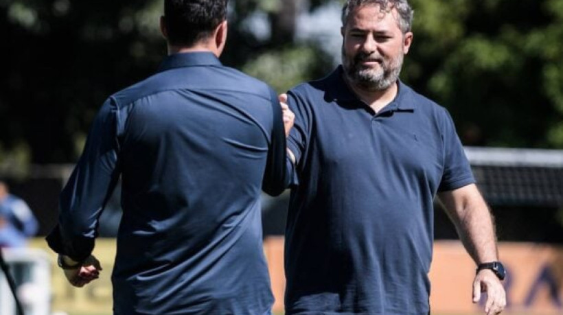 CEO do Cruzeiro, Alexandre Mattos, estuda nomes para reforçar elenco no ataque e também pensa em goleiro para ser sombra de Cássio