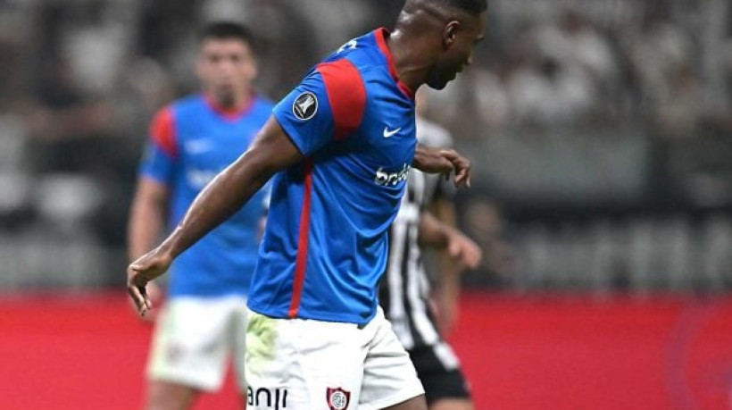 Imortal deseja parcelar compra do defensor junto ao San Lorenzo. Clube argentino quer maior parte do pagamento das tratativas à vista