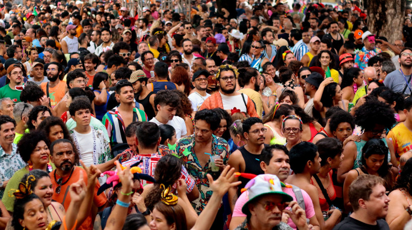 Aumento de aglomerações pode ser fator de risco para a imunidade