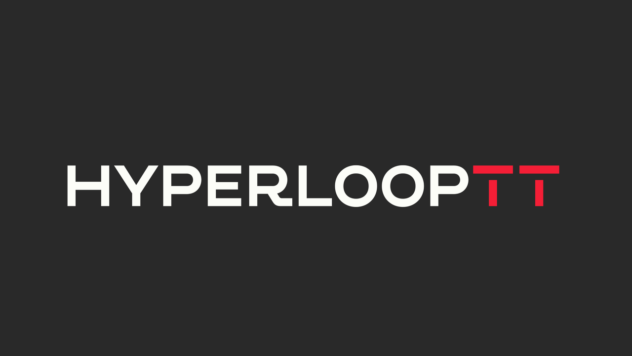 Em 2013, Musk apresentou o projeto Hyperloop, sistema de transporte (com baixo consumo de energia) composto por vagões que se locomovem sobre trilhos por meio de levitação magnética. 