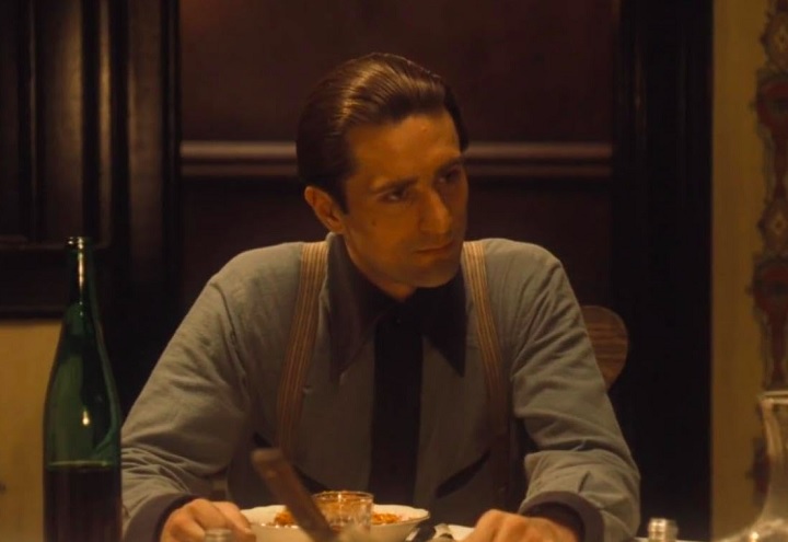 A atuação rendeu a De Niro seu primeiro Oscar de Melhor Ator Coadjuvante, consolidando sua posição como um dos melhores atores da geração.