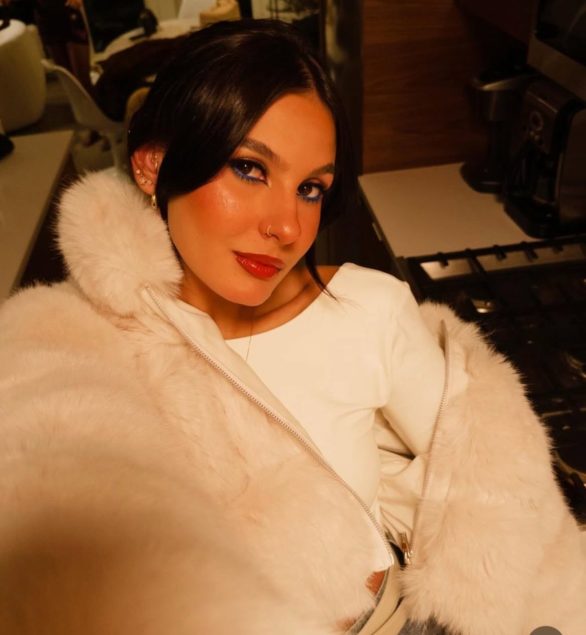 Vale lembrar que Ana Castela está solteira desde dezembro de 2023, quando terminou pela terceira vez o namoro com o cantor Gustavo Mioto.