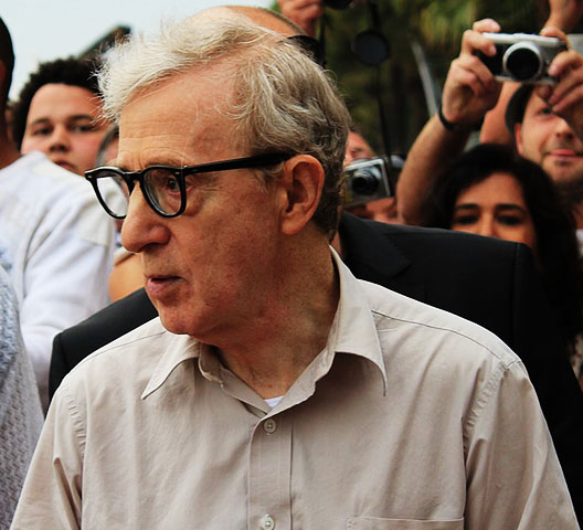 Woody Allen, que completou 89 anos no dia 1º de dezembro de 2024, continua a trazer ao cinema histórias envolventes e de grande carga emocional.