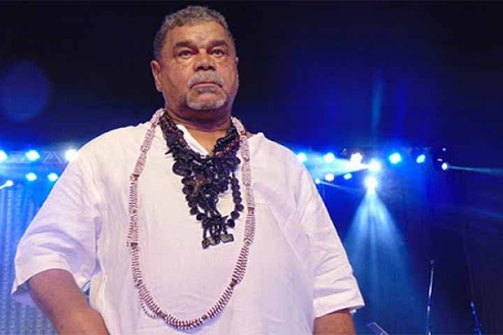 A escola de samba Beija-Flor levará para o Carnaval 2025 um enredo sobre uma das figuras mais emblemáticas de sua história:  Luiz Fernando Ribeiro do Carmo, o eterno Laíla. O ex-carnavalesco e diretor de carnaval morreu em 2021, vítima da Covid-19, mas deixou um legado para a folia carioca. 