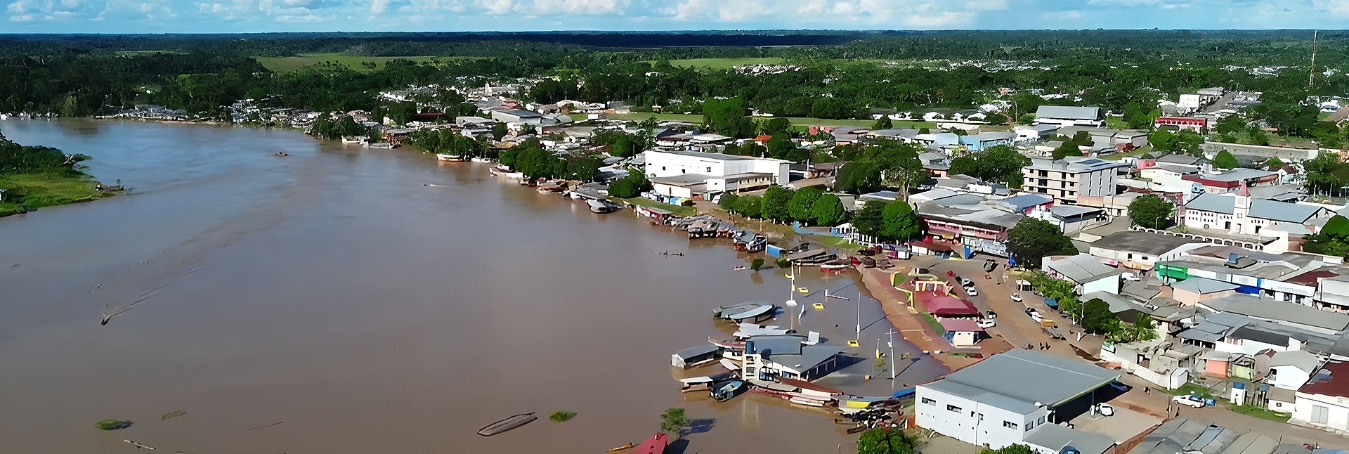 Feijó (AC) - 43,11 pontos -  Falta de infraestrutura adequada para lidar com inundações frequentes. Serviços públicos de saúde e educação precários. Economia pouco diversificada e centrada no extrativismo.
