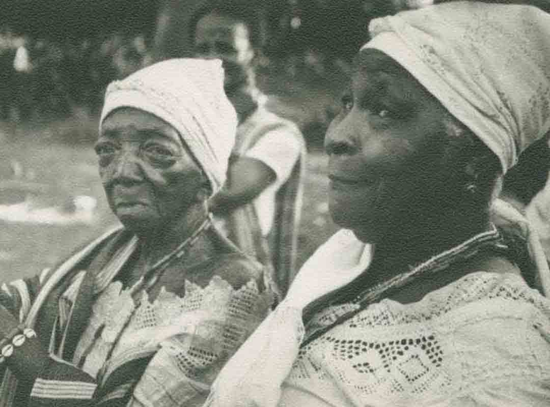 O terreiro de Bogum, em Salvador, citado no samba da escola de Niterói, é essencial para entender a transição do culto à serpente para o Brasil. Uma construção que é fruto da força e da grandeza da sabedoria oral que se cultiva nos terreiros, legítimos museus e bibliotecas do sagrado.