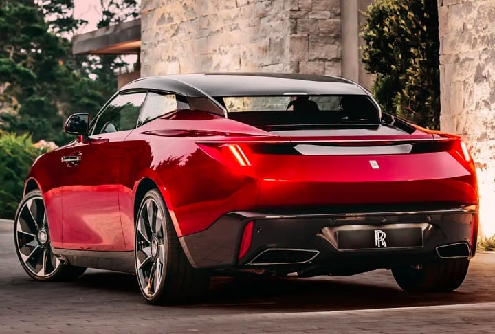 Com foco no luxo e opções de personalização praticamente ilimitadas, o Rolls-Royce Droptail vem equipado com um motor V12 biturbo de 570 cv. Consegue ir de 0 a 100 km/h em 4,8 segundos.