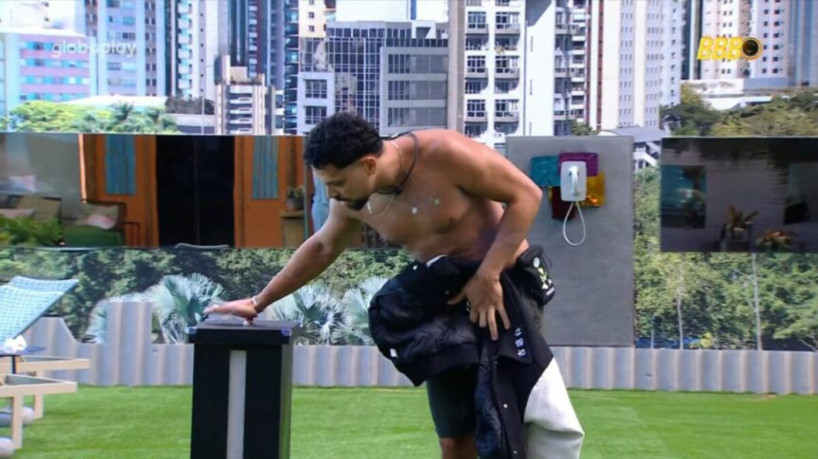 Vinicius apertou o botão e vetou participantes da prova do líder no BBB 25 