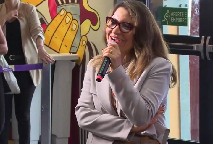 Pesquisa AtlasIntel/Bloomberg apontou que 58% dos brasileiros têm imagem negativa da primeira-dama Rosângela da Silva, a Janja. Já 32% dos consultados têm imagem positiva dela e 10% não souberam responder. O instituto entrevistou 3.125 pessoas entre os dias 27 e 31 de janeiro de 2025 - a margem de erro é de 2 pontos percentuais para mais ou para menos. 
