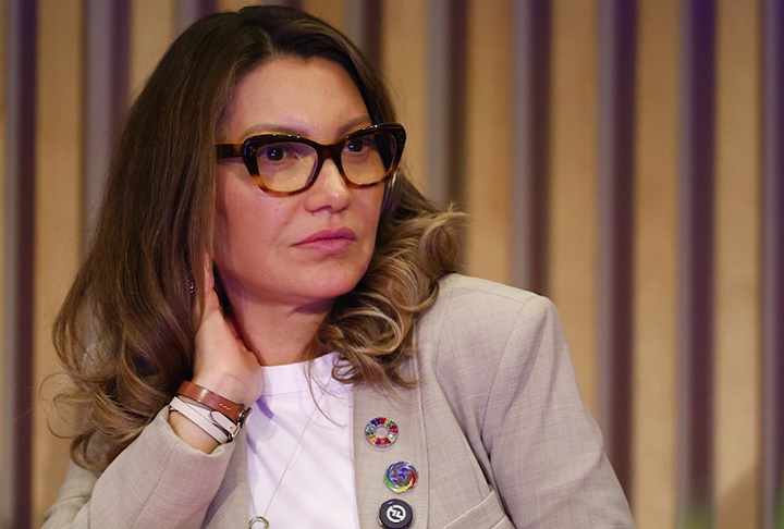 E não foi a primeira vez que Janja falou sobre o assunto. Em novembro de 2023, ela disse: Falam muito de eu não ter um gabinete, mas precisamos recolocar essa questão. Nos Estados Unidos, a primeira-dama tem.