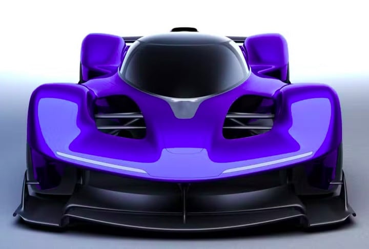 3°) Red Bull RB17 – R$ 36,3 milhões: Depois de dominar as pistas da Fórmula 1 por anos, a Red Bull decidiu criar seu primeiro carro para os fãs da marca. 