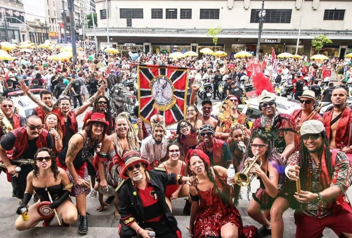 Em São Paulo, o Jegue Elétrico tem um nome curioso. A sua proposta é tocar músicas de Carnaval oriundas das cinco regiões brasileiras. Também há muita marchinha bem-humorada. 