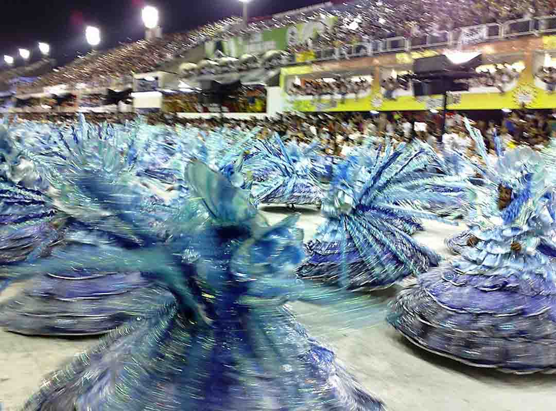 O intuito do evento é abrir os caminhos para os desfiles e trazer sorte e vibrações positivas para as agremiações. Isso mostra a forte ligação das baianas e do mundo do samba com as religiões de matrizes africanas. Todos os anos, alguns enredos exaltam a cultura negra e as entidades e orixás da umbanda e do candomblé. 