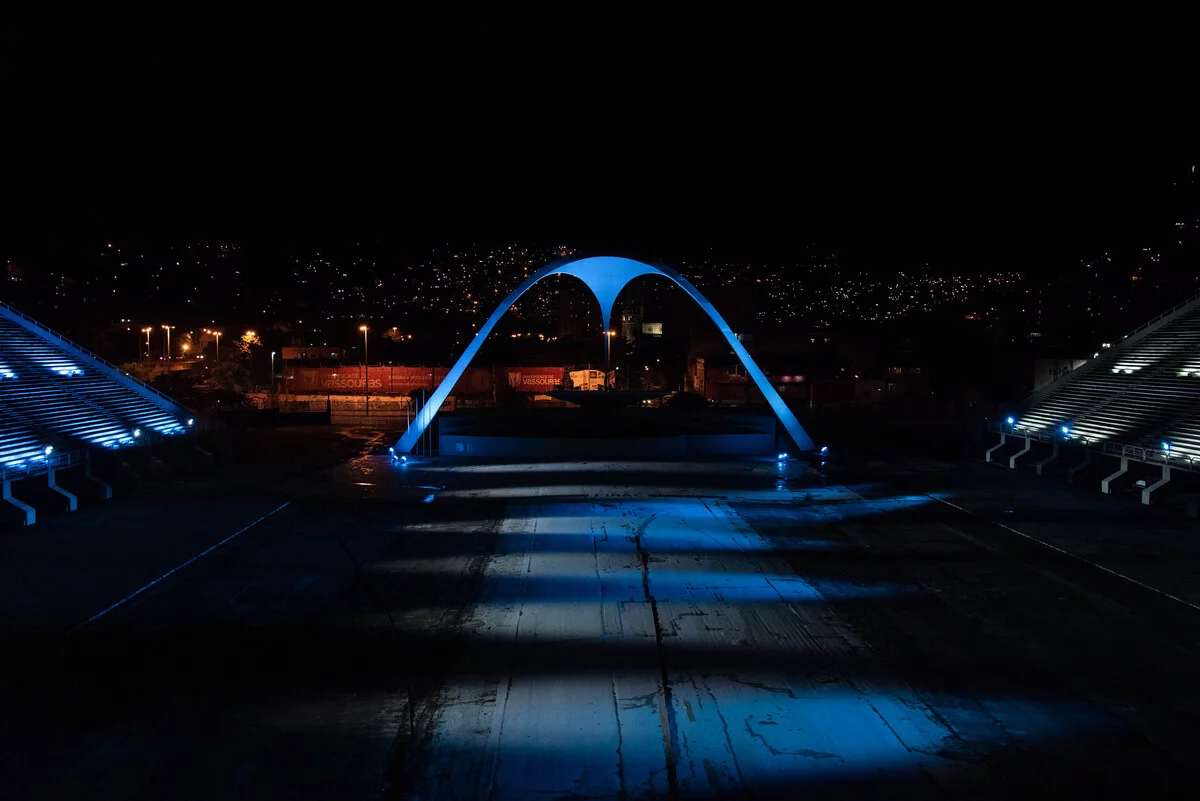 Na região Sudeste, o principal destaque é o Rio de Janeiro, que tradicionalmente leva diversas escolas de samba para a Marquês de Sapucaí e Estrada da Intendente Magalhães. 