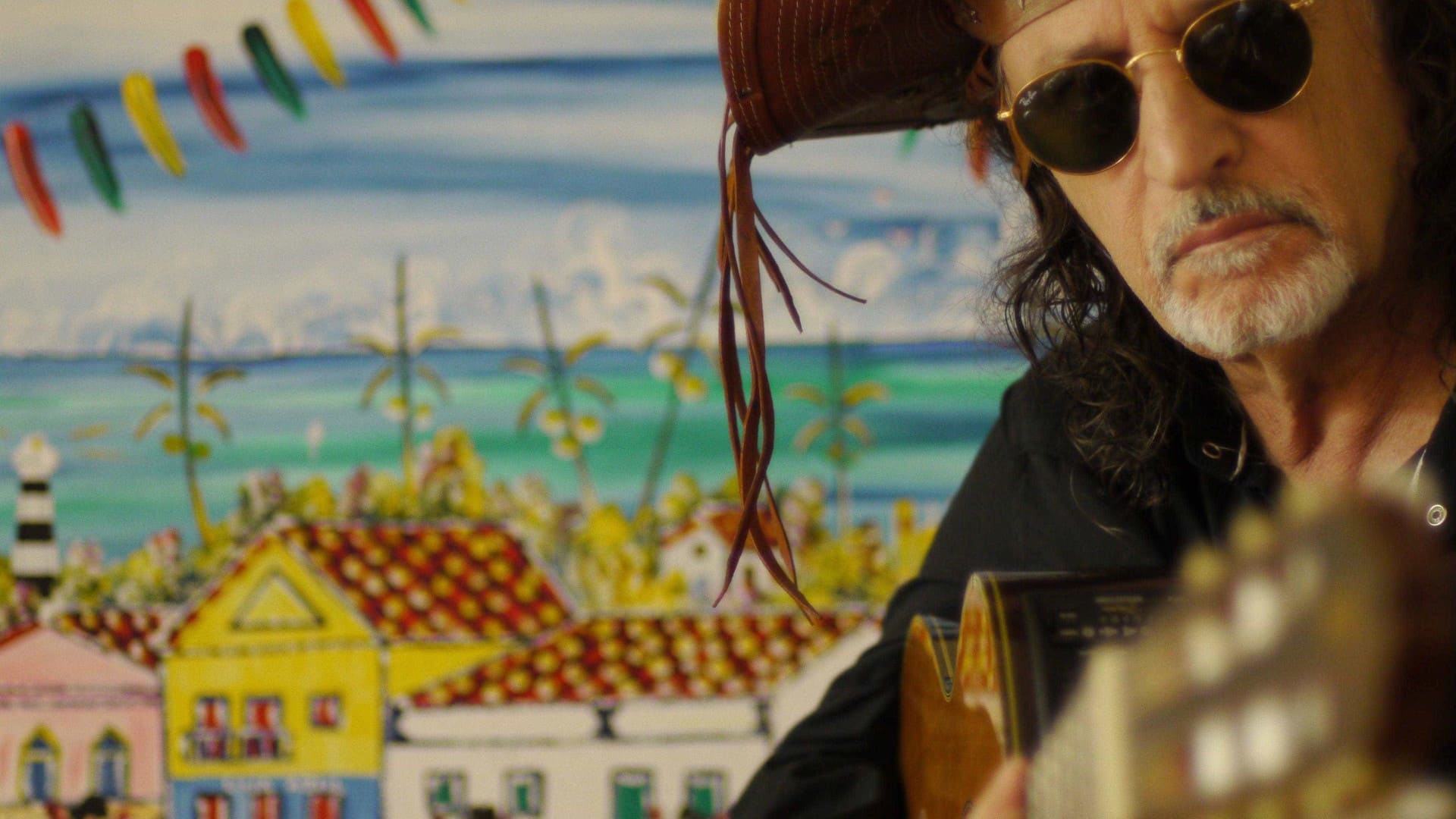 Entre as atrações musicais confirmadas pela prefeitura para os cinco dias de folia no chamado palco do Marco Zero estão Ney Matogrosso, Nação Zumbi, Alceu Valença, Pablo Vittar, Glória Groove, Baiana System, João Gomes, Priscila Senna, Ferrugem e Alcione.
