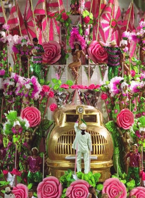 No ano seguinte, a Imperatriz conquistou o primeiro tricampeonato da era Sambódromo até aqui. O enredo Cana-Caiana, Cana Roxa, Cana Fita, Cana Preta, Amarela, Pernambuco... Quero Vê Descê o Suco, na Pancada do Ganzá foi desenvolvido pela carnavalesca Rosa Magalhães, que carimbou mais um título em sua carreira. 