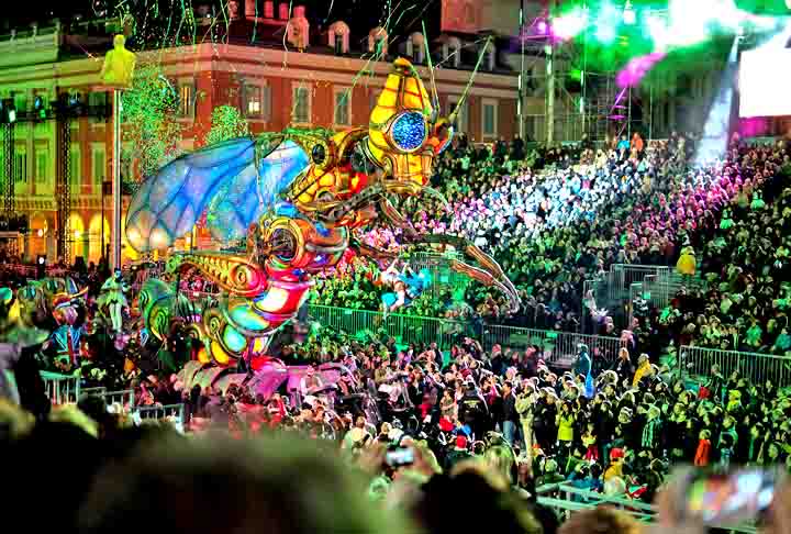 Nice, na França - O Carnaval é considerado o evento mais importante do inverno na região francesa da Côte D’Azur (Costa Azul). Ele ocorre durante 15 dias - em 2024, vai de 17 de fevereiro a 3 de março, por exemplo. 
