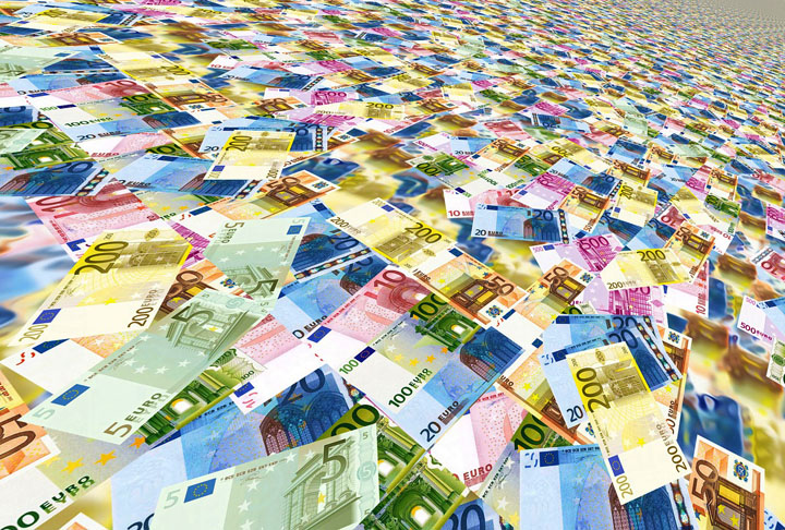 Com um total de R$ 28,2 milhões de multas aplicadas no período, a agência estima que evitou uma média de 541 chamadas por habitante (um total de 110 bilhões de ligações). 
