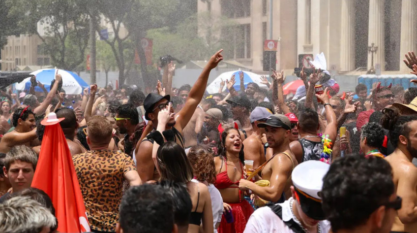 Foto de apoio ilustrativo. Carnaval de rua no Rio de Janeiro, um dos focos da procura por segurança privada