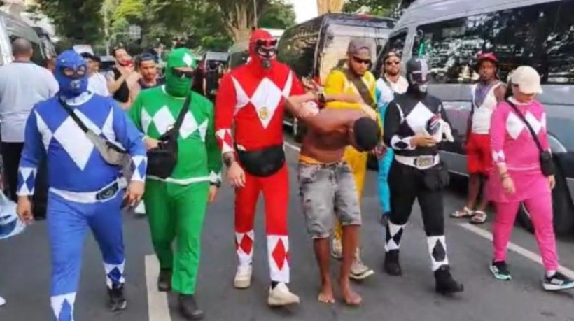 Este é o segundo ano em que a Polícia Civil de São Paulo envia agentes disfarçados para blocos carnavalescos