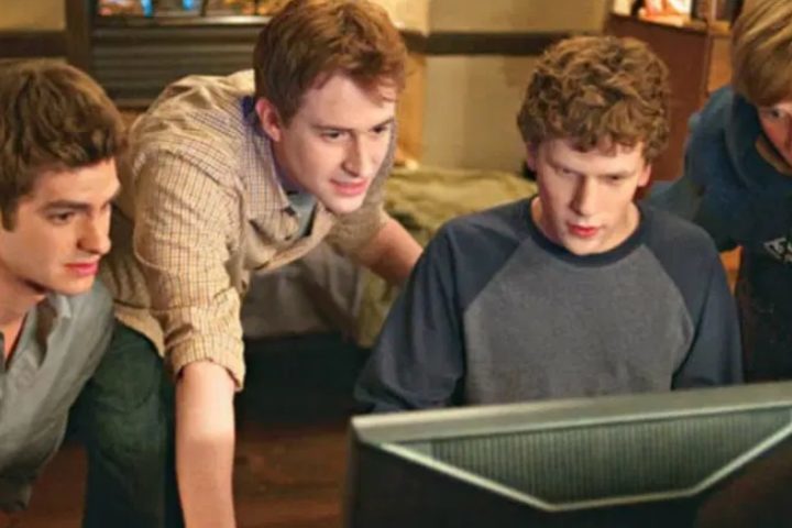 No entanto, o papel mais marcante de sua carreira veio em 2010, quando interpretou Mark Zuckerberg, o fundador do Facebook, no aclamado A Rede Social.