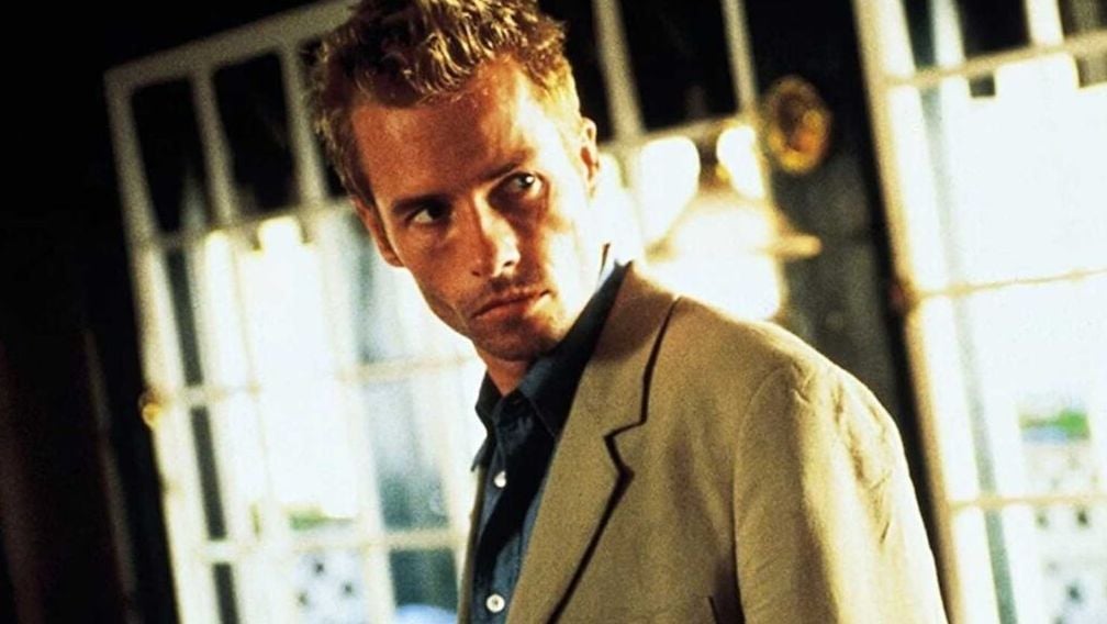 “Tenho uma irmã com deficiência intelectual que é provocada na rua porque ela parece diferente, então a ideia de querer atenção e ser famoso sem motivo é vazia e sem sentido quando há pessoas no mundo que são muito menos privilegiadas”, disse nessa mesma entrevista. 
