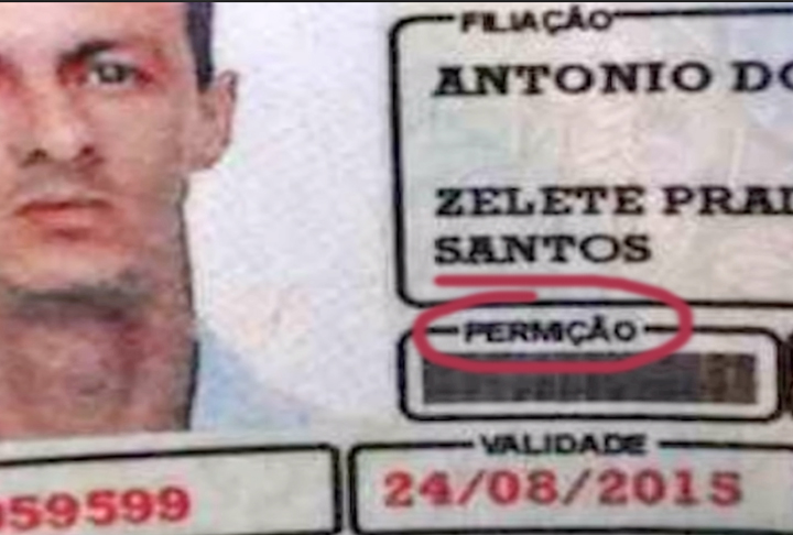 Na carteira, em vez de emissão, havia a palavra permissão - e ainda por cima escrita com Ç. 