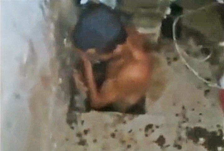 Em novembro de 2014, um bandido ficou entalado ao tentar fugir do presídio em Palmas, no Tocantins, e o caso também repercutiu bastante. 