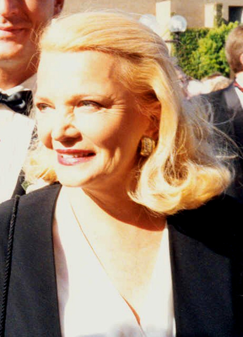 Gena Rowlands foi indicada ao Oscar duas vezes, por Uma Mulher Sob Influência e Glória.  Seu último filme foi em 2017. Um ano antes, ela havia ganhado um Oscar honorário pelo conjunto da carreira.  A morte de Gena reduziu a lista dos atores na casa dos 90 anos que ainda estão vivos. 