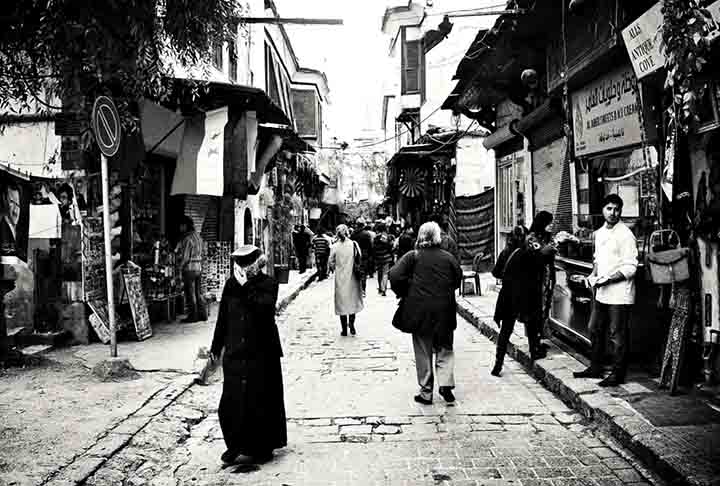 Damasco era parte da antiga província de Amurru, no Reino dos Hicsos de 1720 a 1 570 a.C. Alguns dos primeiros registros egípcios são as Cartas de Amarna de 1 350 a.C., quando a cidade foi governada pelo rei Biryawaza.