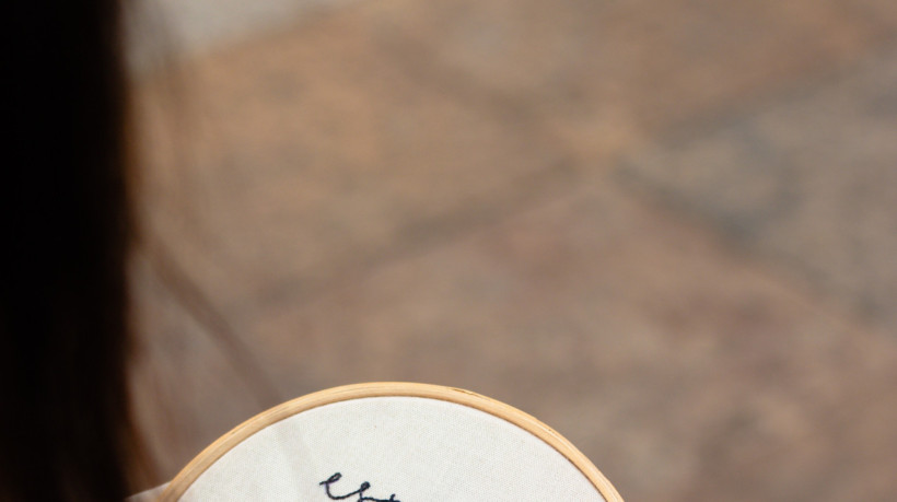 Detalhes do trabalho da jovem artesã Rebeca Bento, 32 anos
 (Foto: DIVULGAÇÃO/@robsuniversephoto)