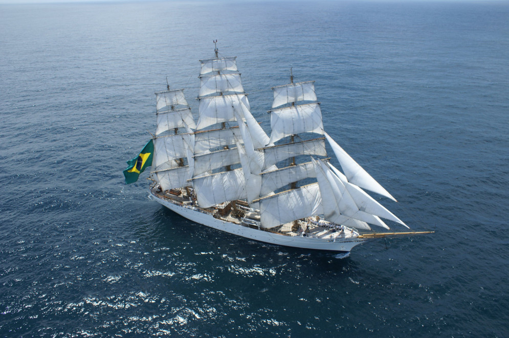 Com 25 anos de hist&oacute;ria, o &ldquo;Cisne Branco&rdquo; &eacute; uma pe&ccedil;a-chave na diplomacia naval e um importante patrim&ocirc;nio cultural da Marinha