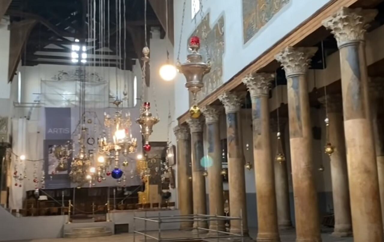 A maioria dos estudiosos contemporâneos considera a história de Belém mais uma adaptação teológica do que um relato histórico preciso.