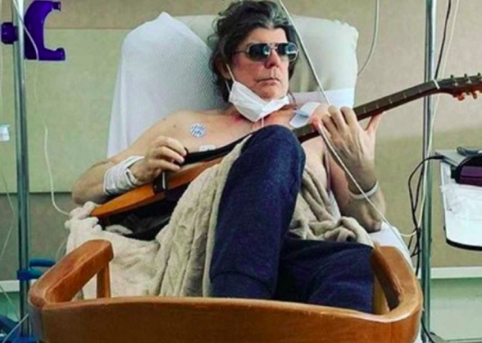 Em 2018, Branco foi tratado por um câncer na laringe, que chegou a afetar completamente sua voz.