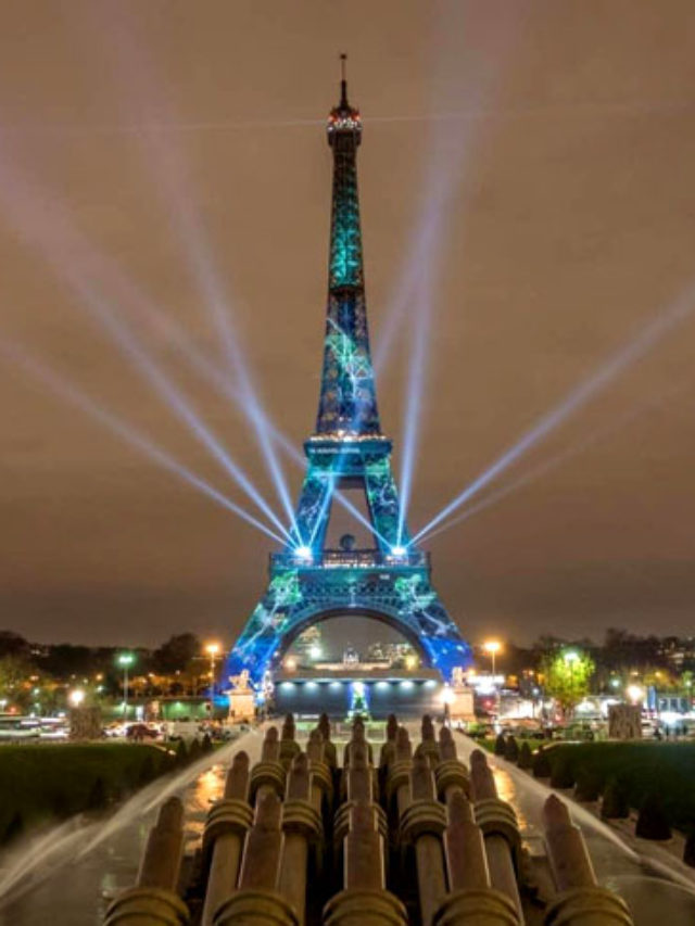 Nem todos conhecem a história da Torre Eiffel  -monumento lsímbolo de romantismo que está presente em diversas expressões: artes plásticas, cinema, literatura.
