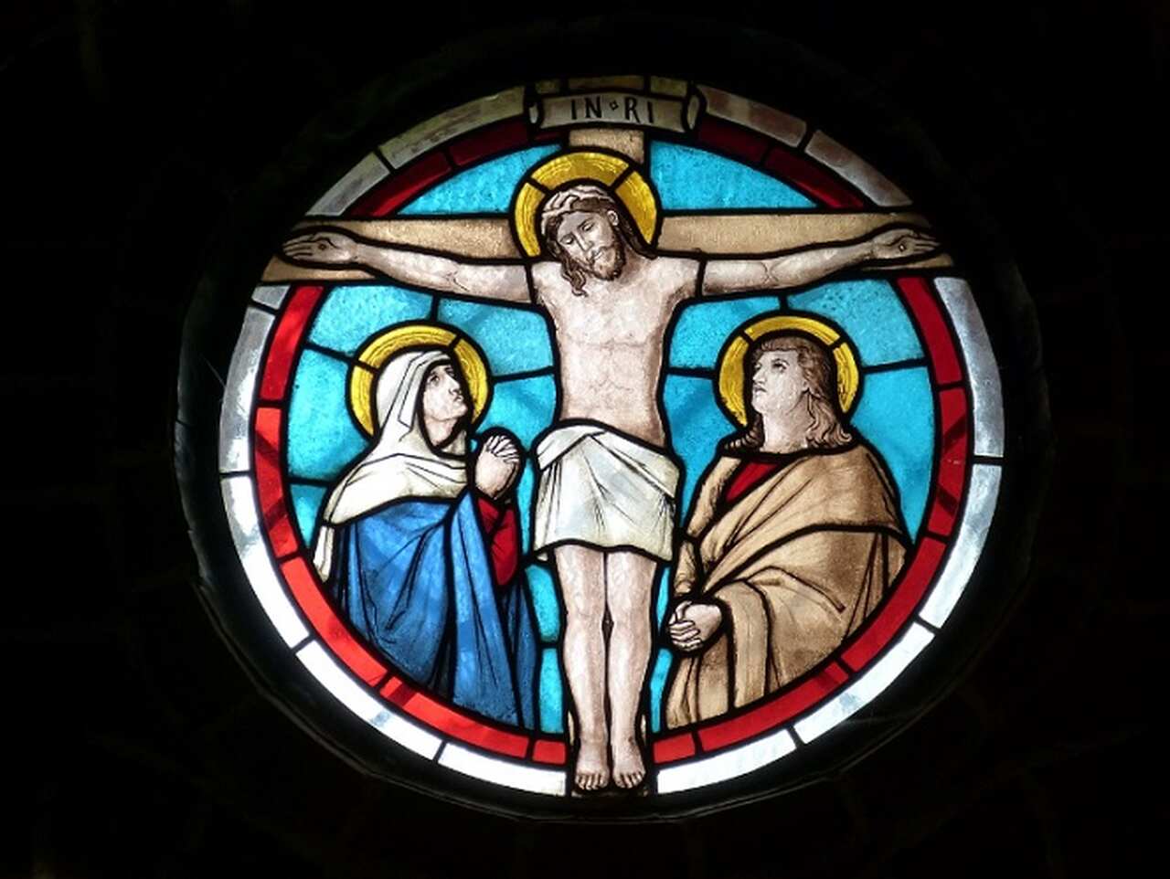 Contudo, este censo é questionado, pois não existem registros históricos que comprovem que os censos romanos na época requeriam que as pessoas viajassem para suas cidades de origem.