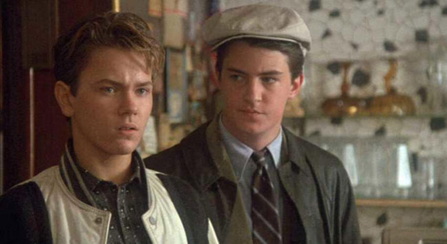 A estreia no cinema foi em 1988 no filme Uma Noite na Vida de Jimmy Reardon, ao lado de River Phoenix. 