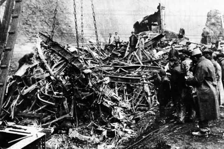 Acidente de Saint-Michel-de-Maurienne (França, 1917): O descarrilamento de um trem militar que transportava soldados franceses nos Alpes matou cerca de 700 pessoas. Foi um dos piores desastres ferroviários da história da Europa.