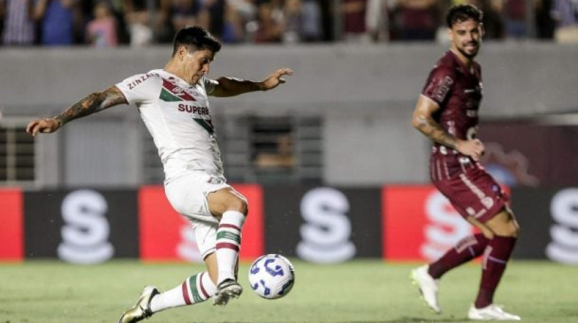 Com dois do argentino (agora, com 101 gols), Flu vence no Centenário e garante vaga na terceira fase da competição de mata-mata