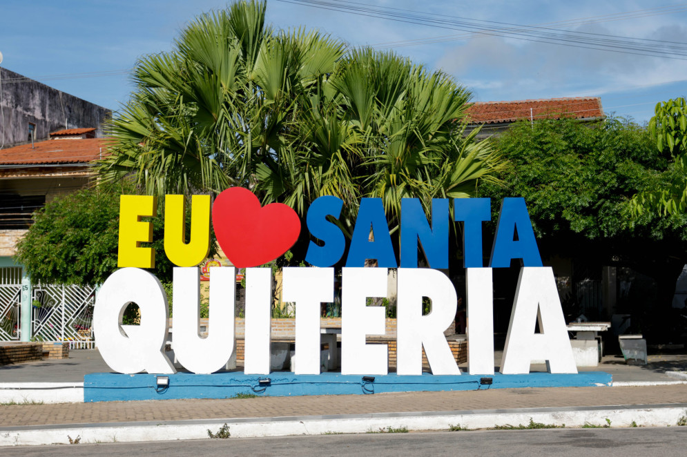 Santa Quitéria  fica a 223 km de Fortaleza