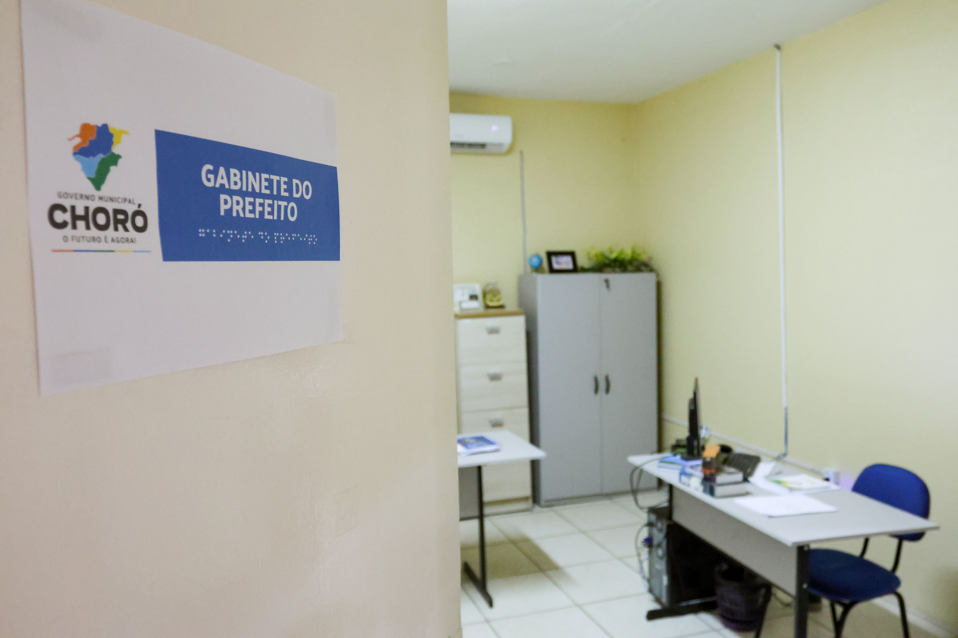 Prefeitura de Choró, onde o prefeito eleito, Bebeto Queiroz, não tomou posse e está foragido