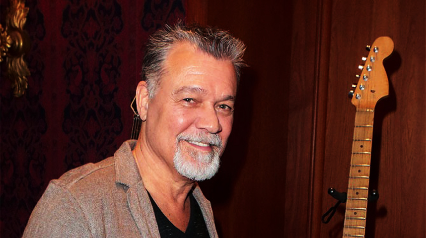 Uma guitarra Kramer personalizada do grupo Van Halen, tocada por Eddie Van Halen (falecido em 2020) no vídeo da música Hot for Teacher (de 1984) obteve um lance final de US$ 3,932 milhões (R$ 22,4 milhões) em um leilão da Sotheby's