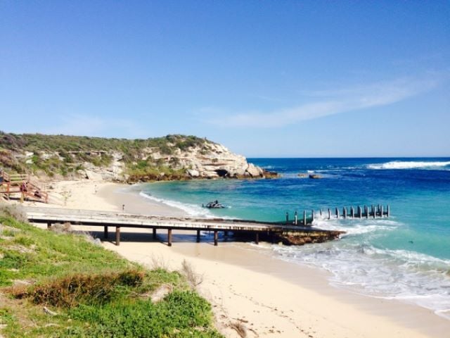O jovem estava pegando onda na praia de Gnarabup, na cidade de Margaret River, que é casa de uma das mais tradicionais etapas do Circuito Mundial de surfe.