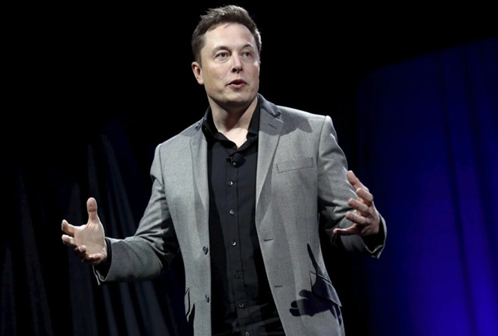 Elon Musk foi admitido no Royal Society em 2018 por sua atuação nos campos espacial e de veículos elétricos. O bilionário é proprietário de Space X, Tesla e da rede social X. 


