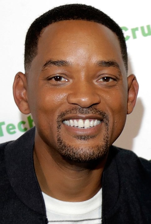 Celebridade e filme preferido: Will Smith (Star Wars) - Will Smith é um ator, rapper e produtor americano nascido em 25 de setembro de 1968, na Filadélfia, Pensilvânia. Estrelou Homens de Preto, À Procura da Felicidade e venceu o Oscar por King Richard.
