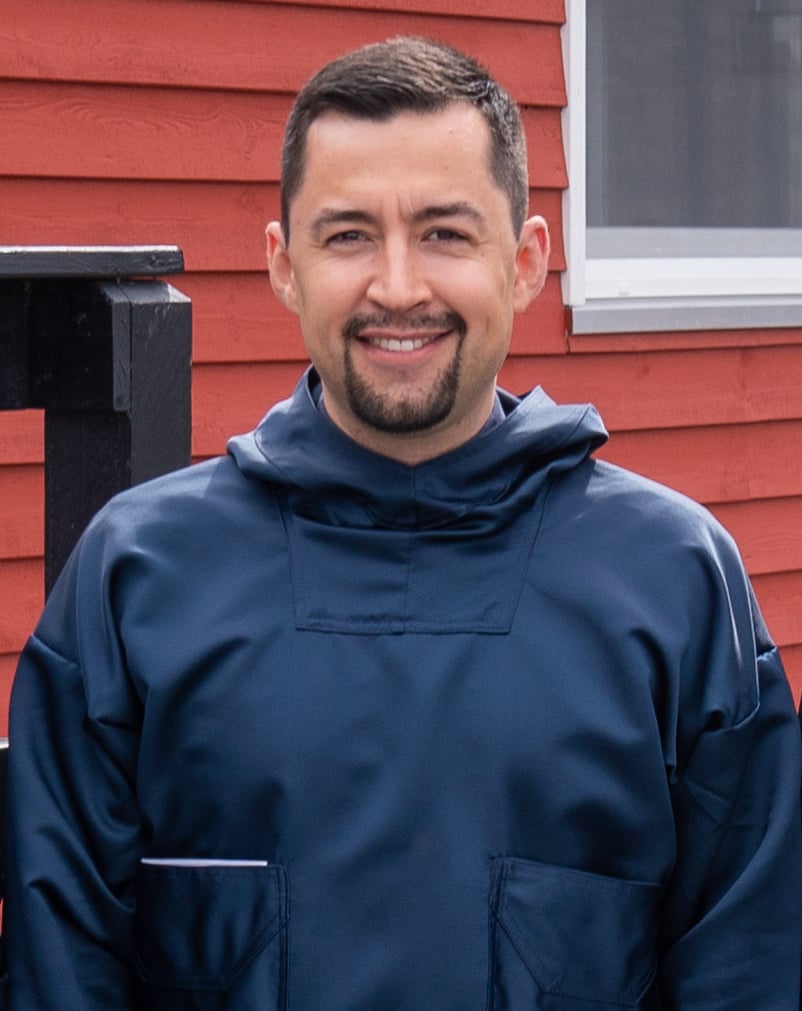 O primeiro-ministro da Groenlândia, Mute Egede, declarou que a ilha não quer pertencer aos Estados Unidos. A fala foi uma resposta ao presidente americano, Donald Trump, que voltou a expor a intenção de assumir o controle da área. 
