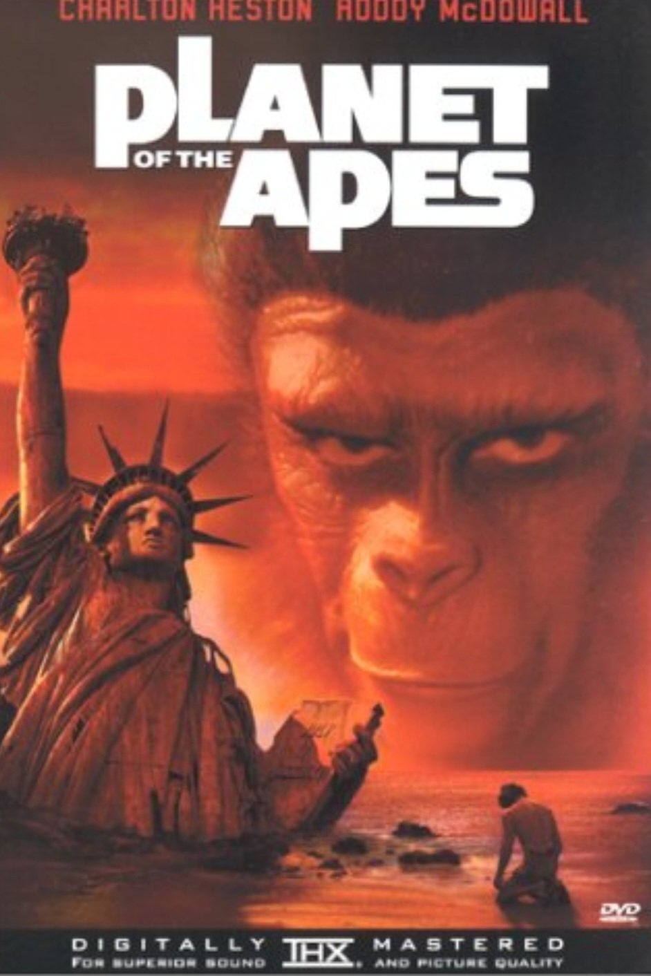 O Planeta dos Macacos (1968), dirigido por Franklin J. Schaffner e estrelado por Charlton Heston, conta a história de um astronauta que cai em um planeta onde primatas inteligentes dominam os humanos, levando a um desfecho surpreendente.