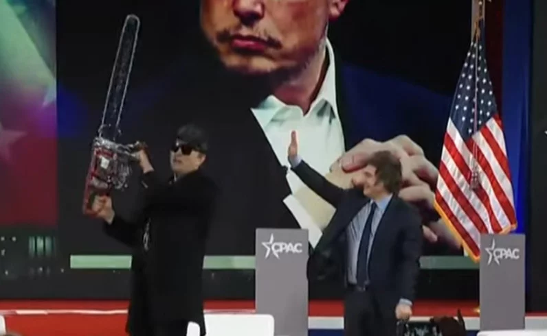 Elon Musk lidera a política de redução de gastos do governo de Donald Trump. E ela ganhou um instrumento como símbolo: a serra elétrica. 