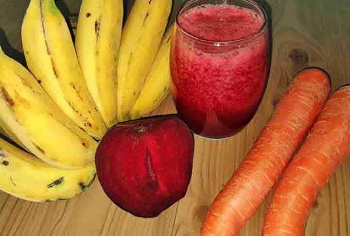 Além disso, a beterraba mantém a saúde dos olhos previne cataratas, pois contém vitamina A, um nutriente que evita o surgimento de xeroftalmia. Essa é uma doença causada pela deficiência dessa vitamina e que pode provocar secura, dificuldade de enxergar em ambientes escuros e cegueira.