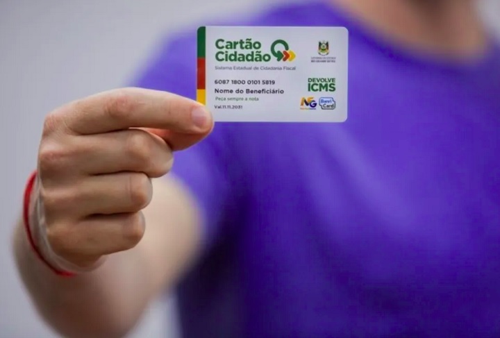 Aqueles que possuem o Cartão Cidadão também podem realizar a retirada nos correspondentes Caixa Aqui desde. É preciso apresentar um documento de identificação.